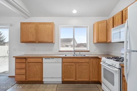 1280 E Stoneybrook Loop, Post Falls, ID 83854 photo 9