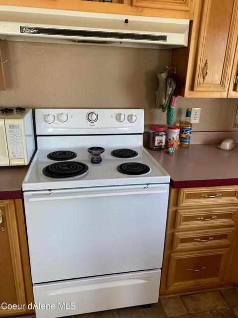 3295 W Echo Dr, Post Falls, ID 83854 photo 8