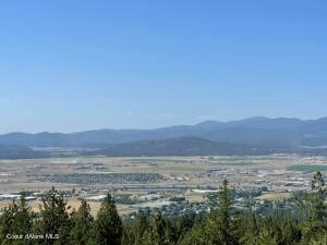 817 S Mariah Rd, Post Falls, ID 83854 photo 2
