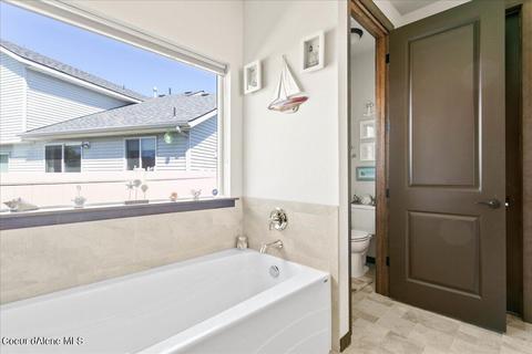 2056 E Warbler Ln, Post Falls, ID 83854 photo 17