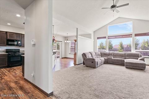 2056 E Warbler Ln, Post Falls, ID 83854 photo 12