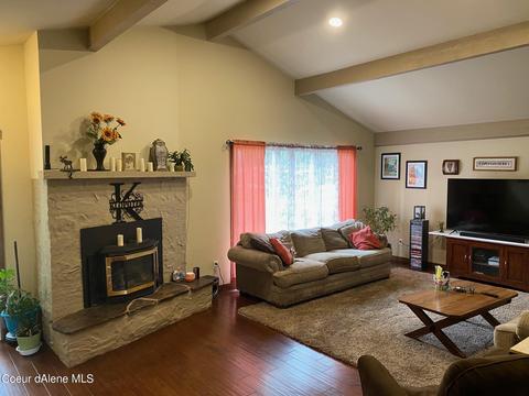 4122 E Pinevilla Dr, Post Falls, ID 83854 photo 2