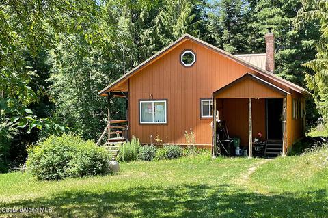 237 Crimson Ln, Naples, ID 83847 photo 2