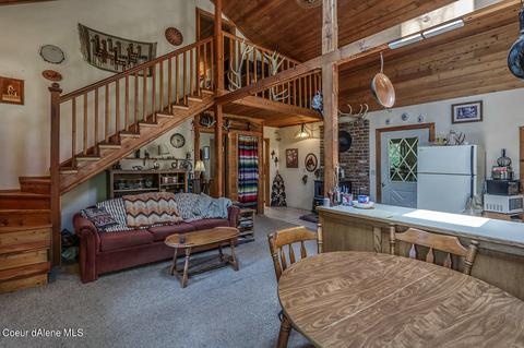 237 Crimson Ln, Naples, ID 83847 photo 30