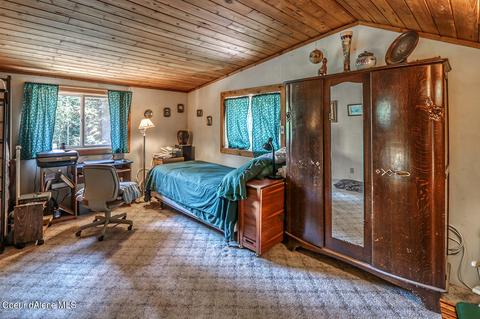 237 Crimson Ln, Naples, ID 83847 photo 21