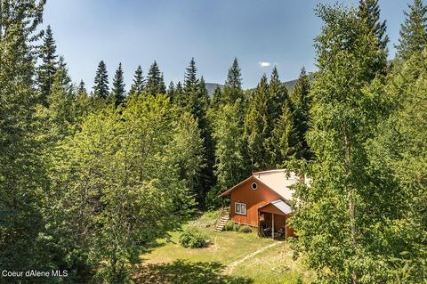237 Crimson Ln, Naples, ID 83847 photo 1