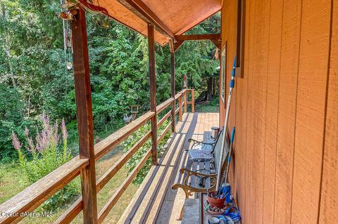 237 Crimson Ln, Naples, ID 83847 photo 17