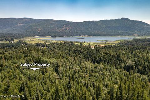 237 Crimson Ln, Naples, ID 83847 photo 8