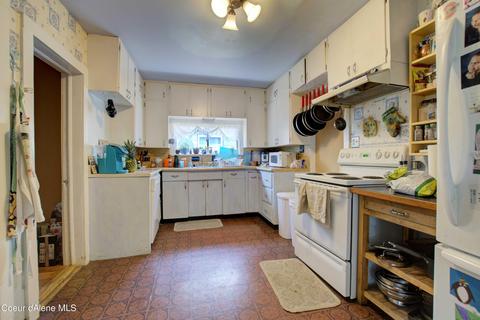 607 Cedar St, Sandpoint, ID 83864 photo 4