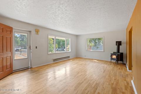 320 St Clair Ave, Sandpoint, ID 83864 photo 4