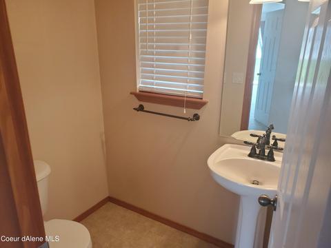 950 E Warm Springs Ave, Post Falls, ID 83854 photo 16