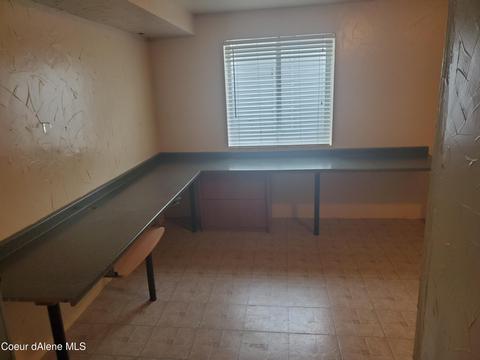 950 E Warm Springs Ave, Post Falls, ID 83854 photo 28