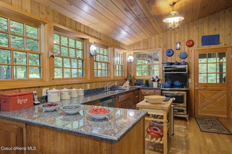 564 River Dr, Clark Fork, ID 83811 photo 8