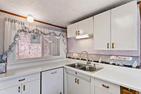 413 S Lakefront Ave, Harrison, ID 83833 photo 9