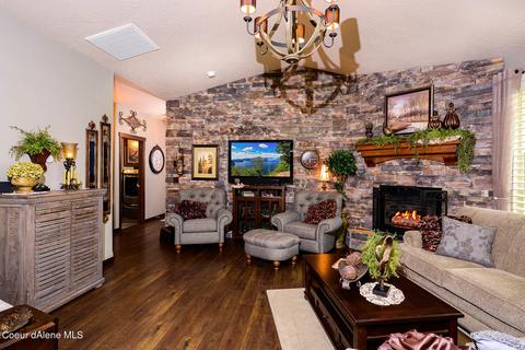 1237 W Wayward Cir, Post Falls, ID 83854 photo 4