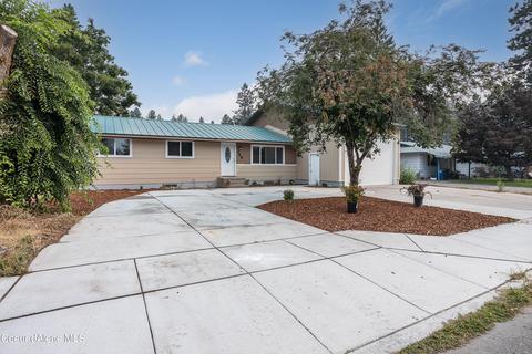 709 E 18th Ave, Post Falls, ID 83854 photo 3