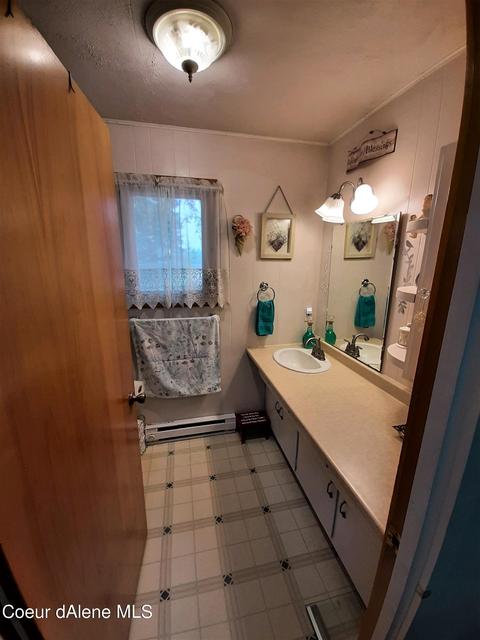 111 S Sagle Rd, Sagle, ID 83860 photo 4
