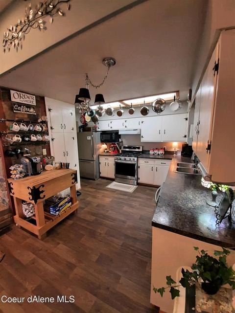 111 S Sagle Rd, Sagle, ID 83860 photo 3