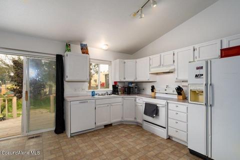 1511 N Post St, Post Falls, ID 83854 photo 6