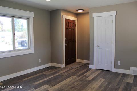 704 E 11th Ave, Post Falls, ID 83854 photo 3