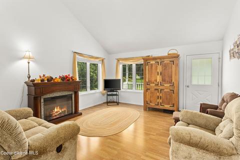 879 Samuels Rd, Sandpoint, ID 83864 photo 12