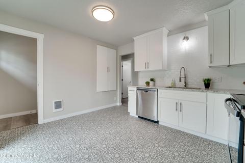 1207 N Frederick St, Post Falls, ID 83854 photo 7