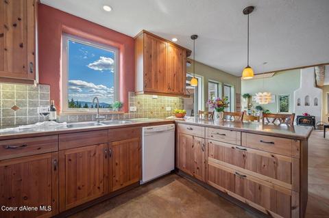 1632 Wrenco Loop, Sandpoint, ID 83864 photo 10