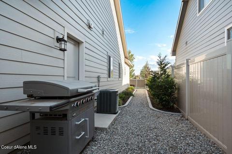 2254 E Warbler Ln, Post Falls, ID 83854 photo 26