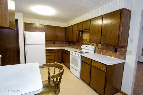 814 E 1st Ave, Post Falls, ID 83854 photo 11