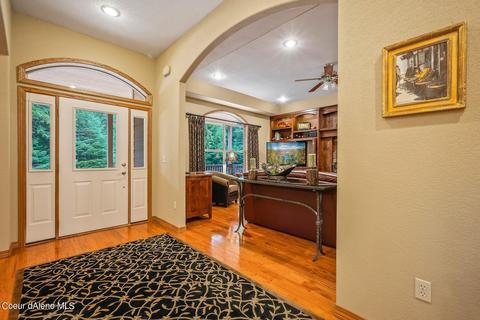 139 Saddleback Dr, Sagle, ID 83860 photo 4
