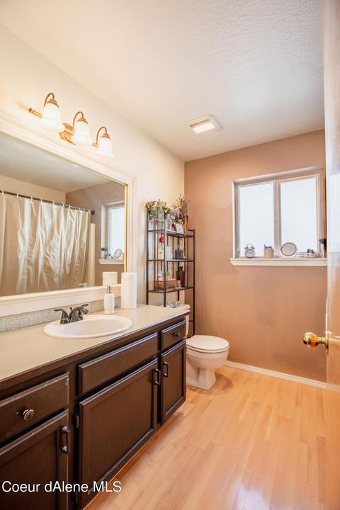 905 E 11th Ave, Post Falls, ID 83854 photo 12