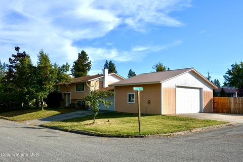 2022 N Post St, Post Falls, ID 83854 photo 2