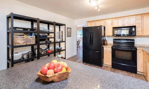 202 W Mullan Ave, Kellogg, ID 83837 photo 13