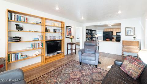 202 W Mullan Ave, Kellogg, ID 83837 photo 9