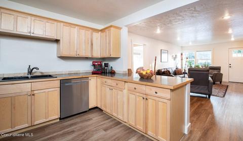 202 W Mullan Ave, Kellogg, ID 83837 photo 10