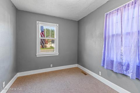 509 E Chestnut Ave, Osburn, ID 83849 photo 8