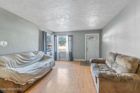 509 E Chestnut Ave, Osburn, ID 83849 photo 3