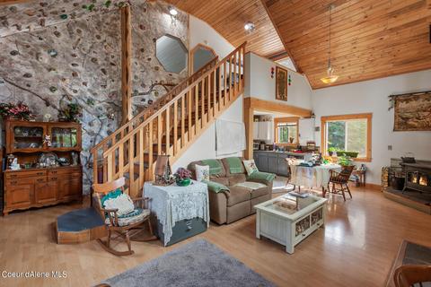 217 Squirrel Haven Ln, Sagle, ID 83860 photo 10