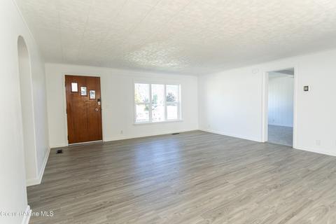 111 Hill Ave, Osburn, ID 83849 photo 5