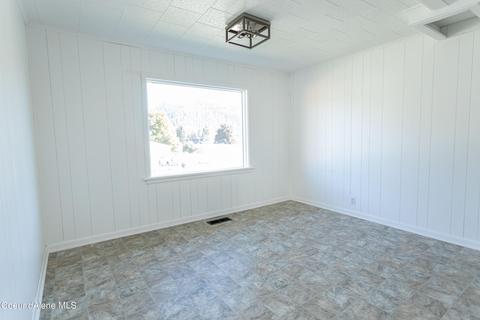 111 Hill Ave, Osburn, ID 83849 photo 9