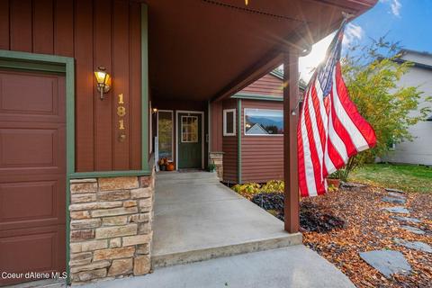 1815 Megan Ln, Sandpoint, ID 83864 photo 2