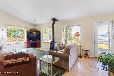 149 Windswept Ct, Naples, ID 83847 photo 9