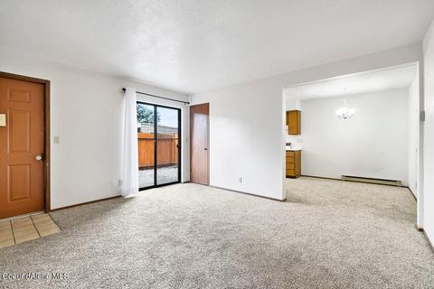 97 E Willow Tree Ln, Hayden, ID 83835 photo 2