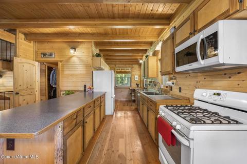 252 Noogie Ln, Sandpoint, ID 83864 photo 11