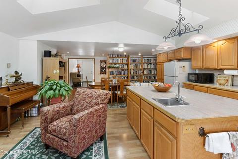 1020 Oak St, Sandpoint, ID 83864 photo 13