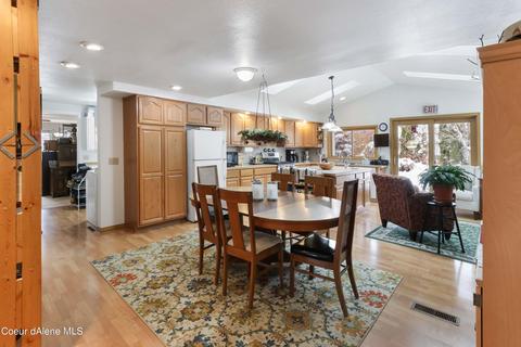 1020 Oak St, Sandpoint, ID 83864 photo 8