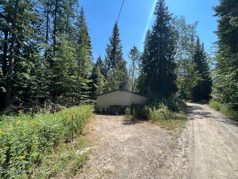484 Oliver Rd, Sandpoint, ID 83864 photo 2