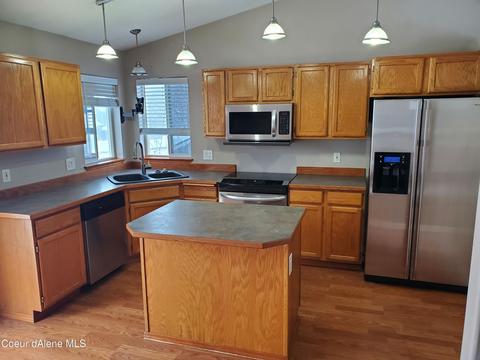 907 E Glacier Peak Dr, Post Falls, ID 83854 photo 5