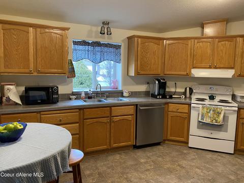 105 Violet Ct, Post Falls, ID 83854 photo 2