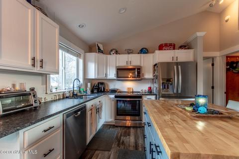 2745 E Saltsprings Ct, Post Falls, ID 83854 photo 11